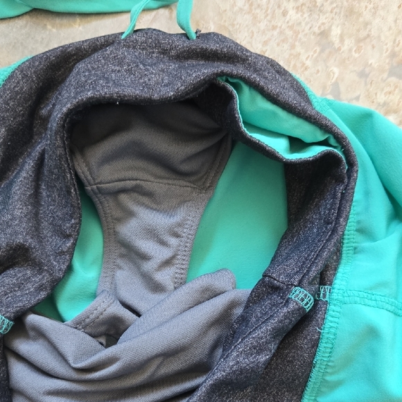 Avia Teal Athletic Shorts with Charcoal Waistband - Picture 4 of 4